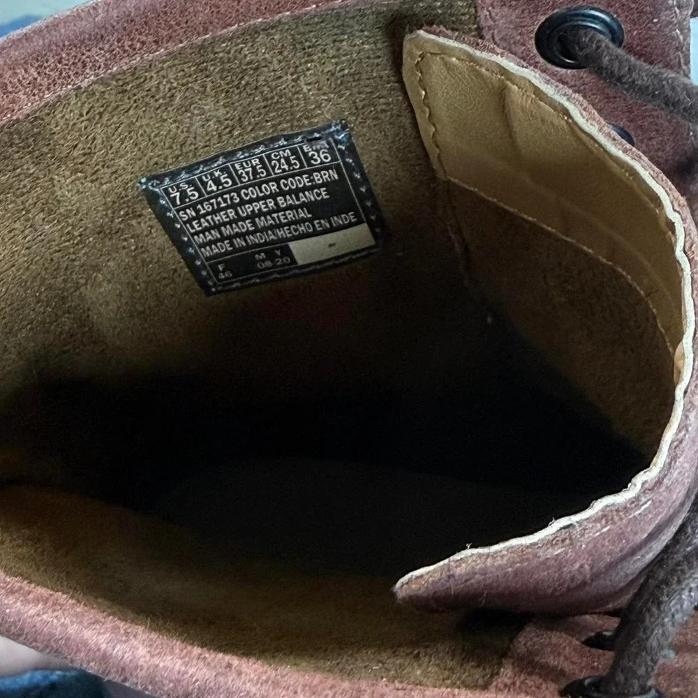 Skechers Brown leather lace up boots